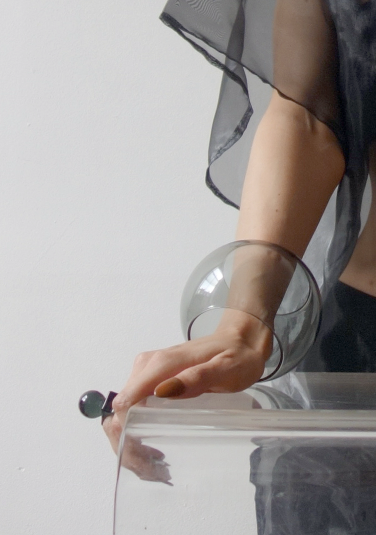 exclamation bangle (glass) — ARC